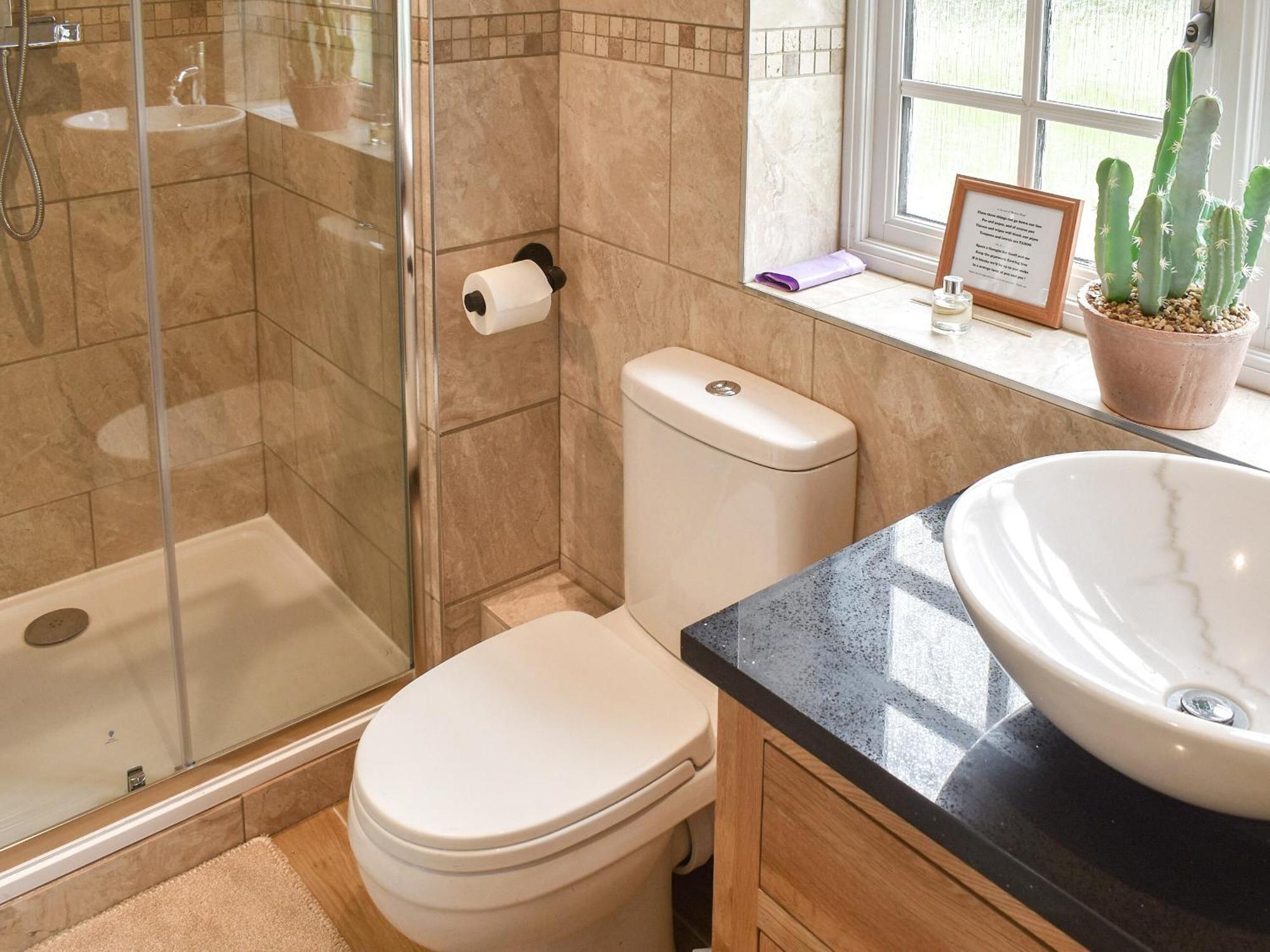 Well Cottage Itchingfield エクステリア 写真