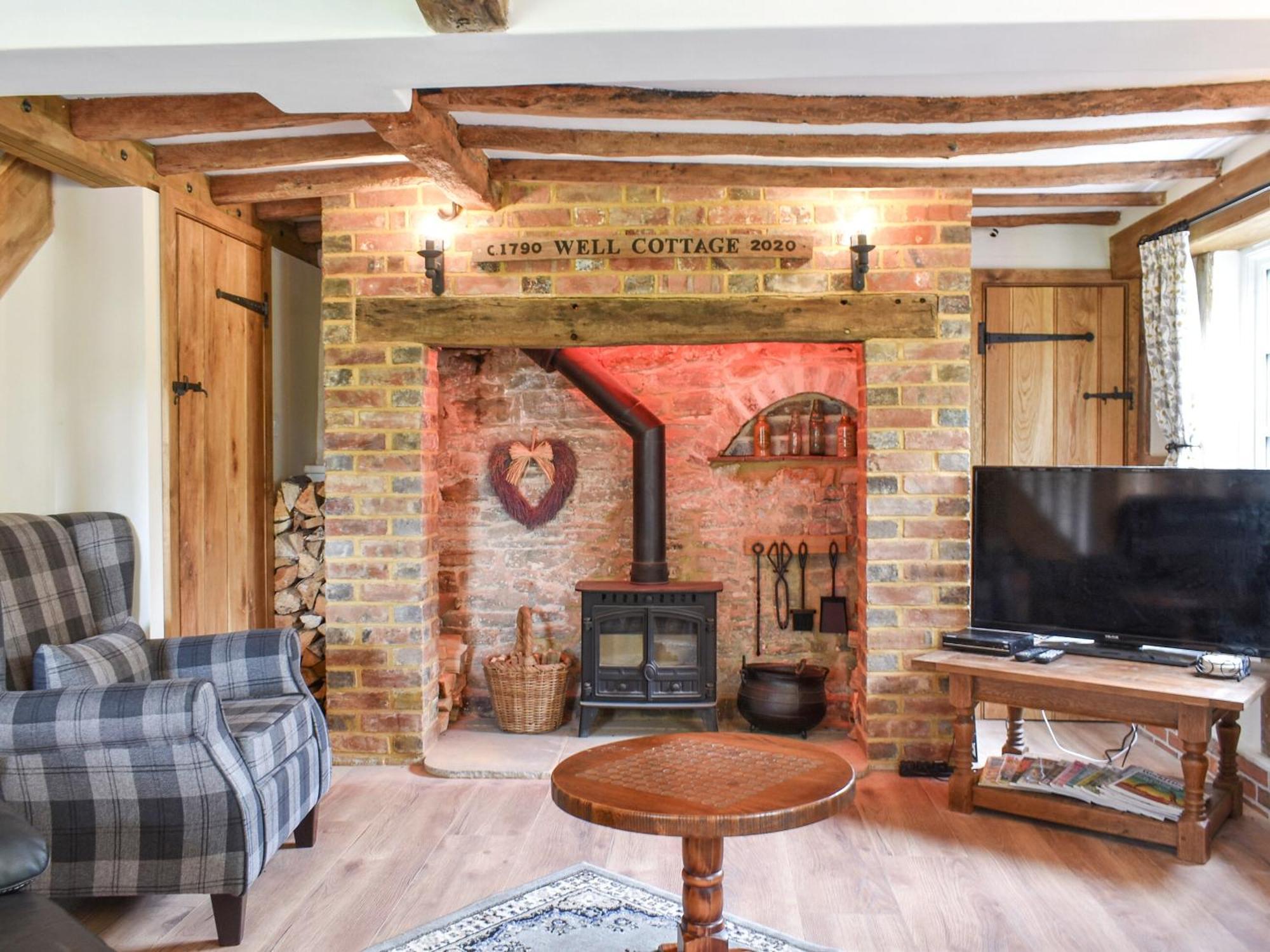 Well Cottage Itchingfield エクステリア 写真